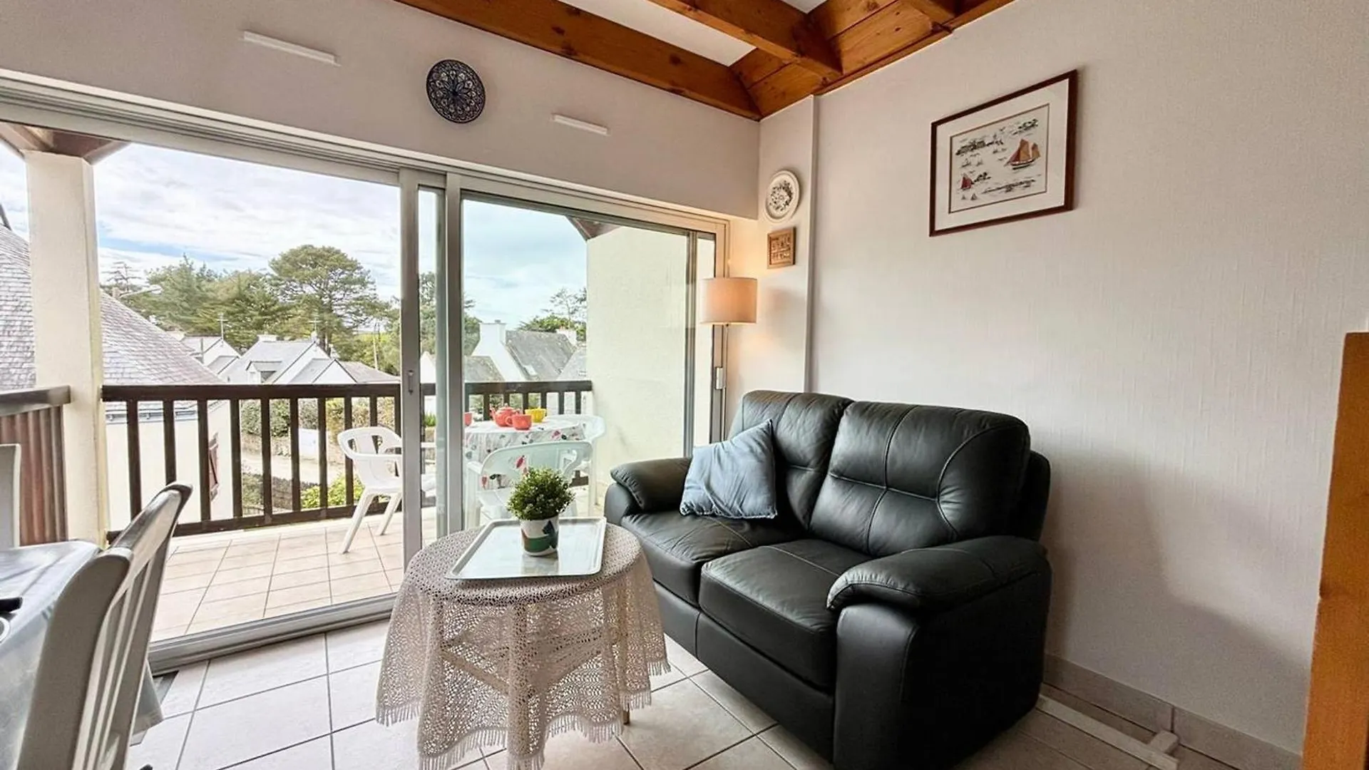 Apartment Appartement A Carnac, 2 Pieces + Mezzanine, Balcon Sud, Parking, Proche Plage Et Commerces - Fr-1-377-93